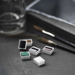 W&N Prof Akv Black Box 12hp