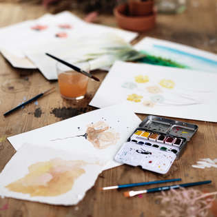 Mal akvarell med ulike teknikker